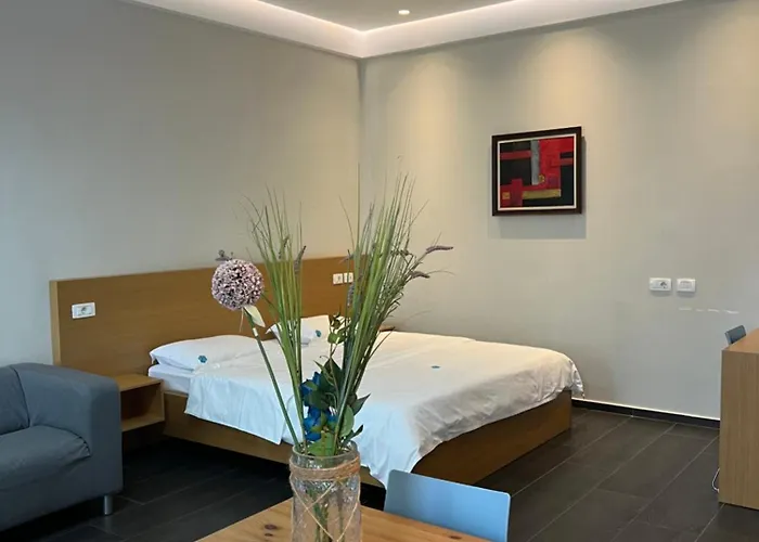 Magnet Comfort Homes 62 Apartment